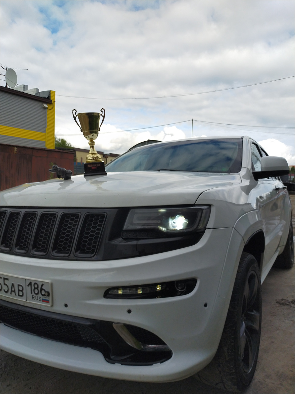 Фото в бортжурнале Jeep Grand Cherokee (WK2)