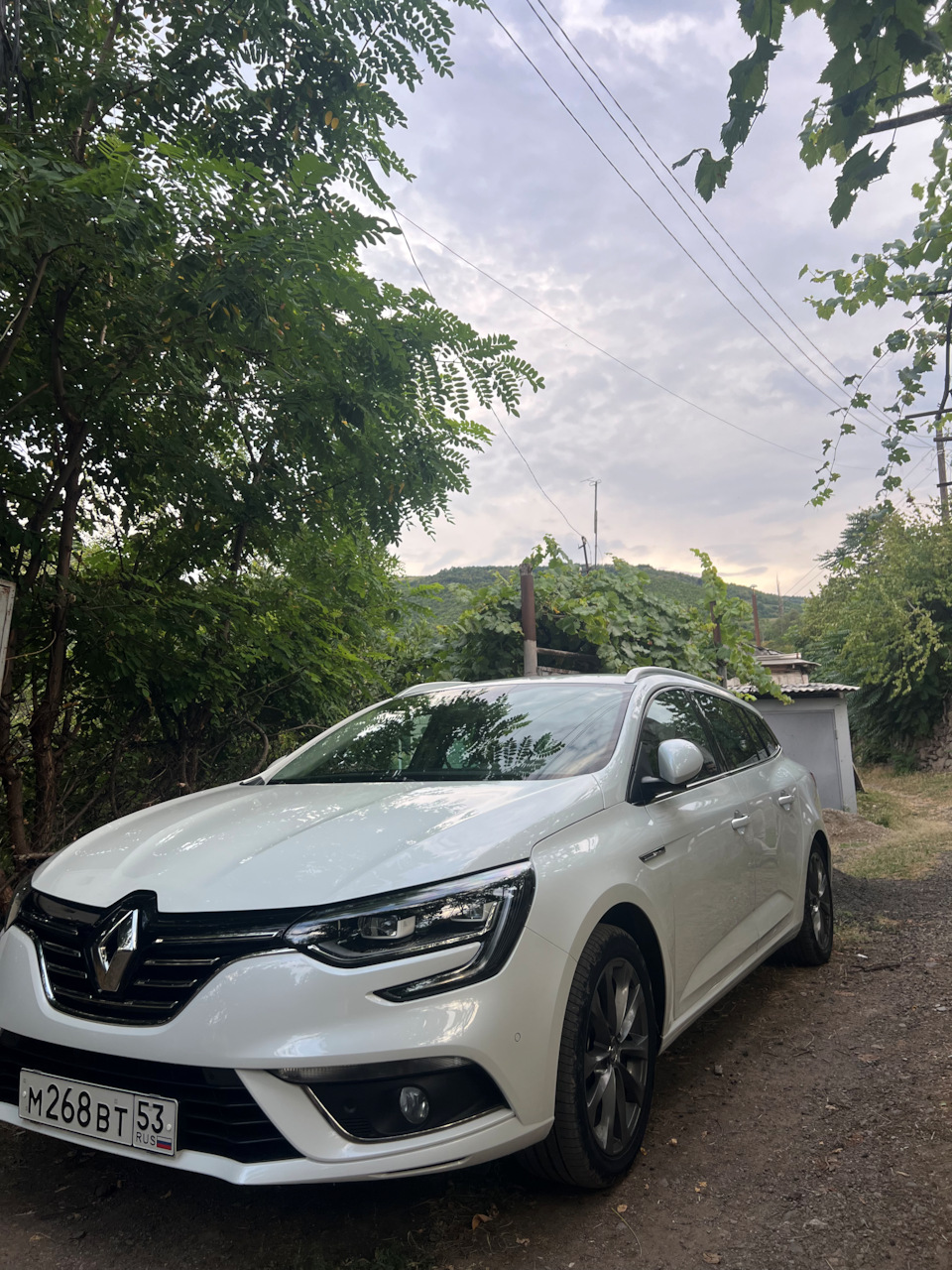 Фото в бортжурнале Renault Megane IV