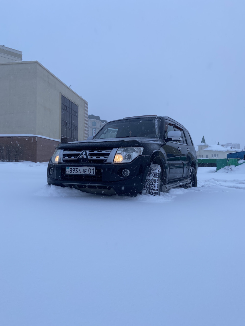 Фото в бортжурнале Mitsubishi Pajero (4G)