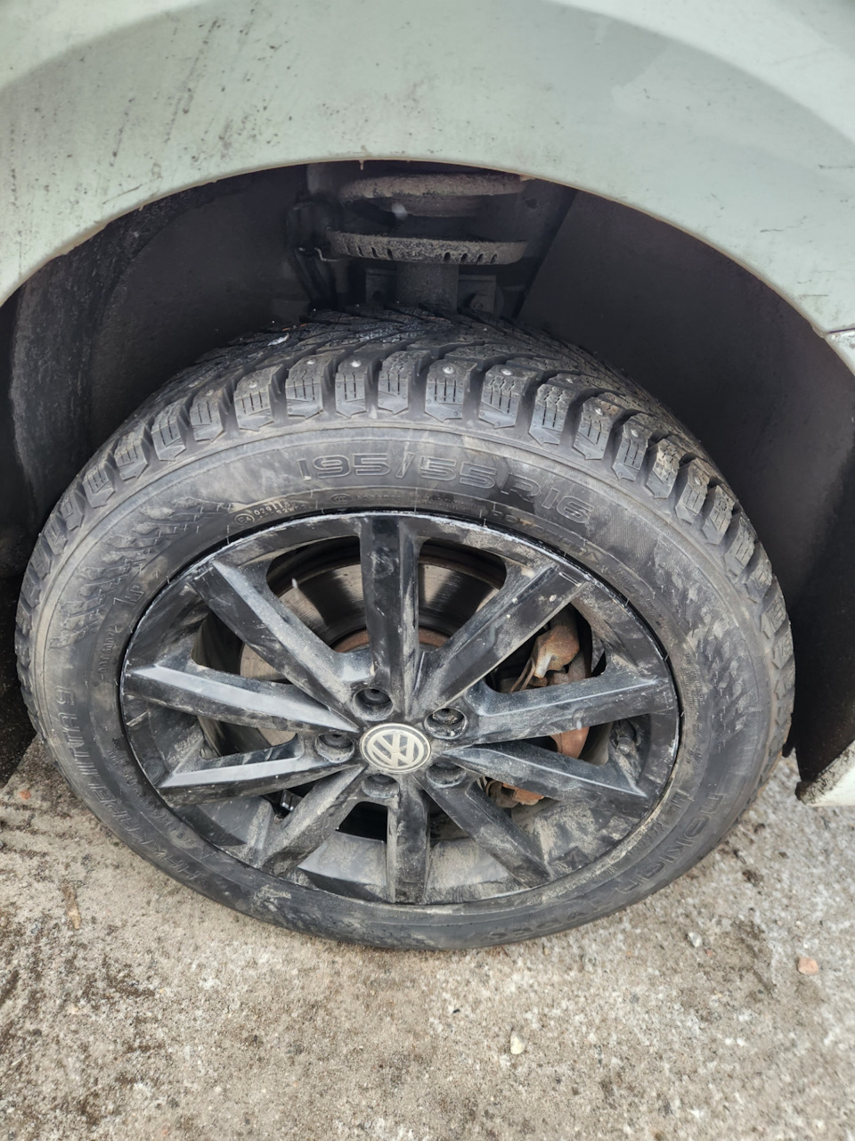Чутка грязновато — Volkswagen Polo Sedan