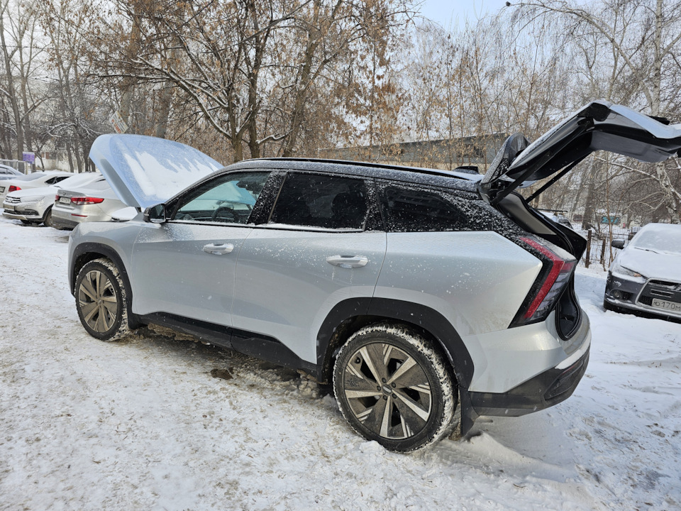 Фото в бортжурнале Geely Atlas (2G)