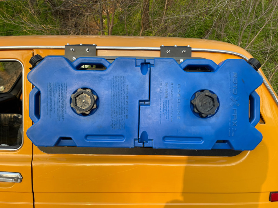 Rotopax — Lada 4x4 3D