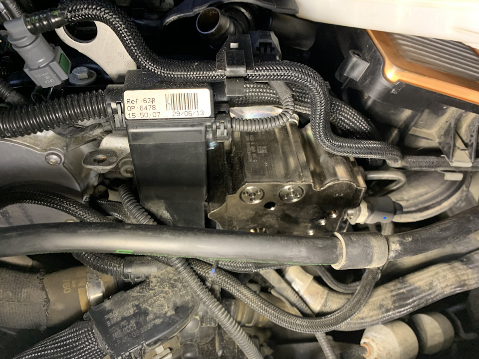 Photo from the logbook Peugeot 408 (1G)