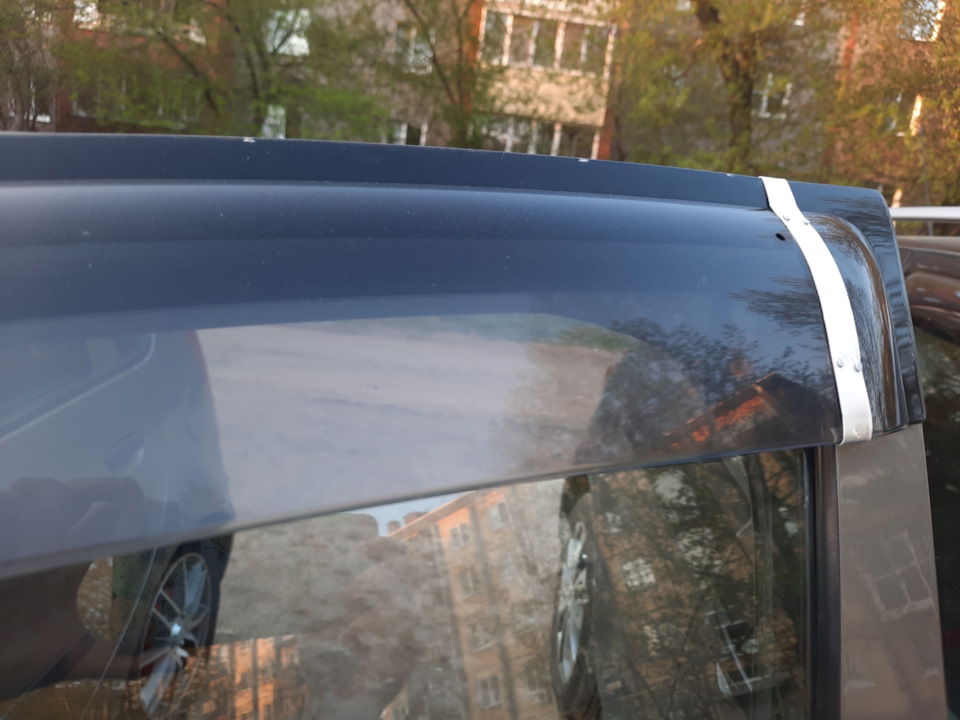 Старые ветровики — Mitsubishi Colt VI