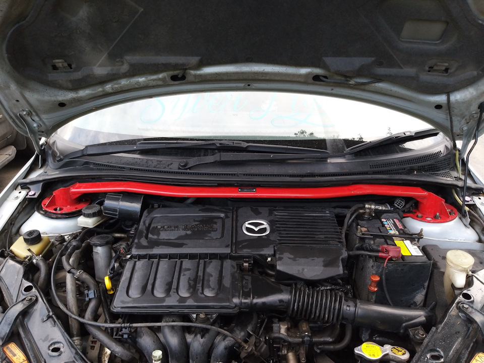 Распорка передняя AutoEXE MDZ400 — Mazda Demio (2G) бензин, 1,5 л