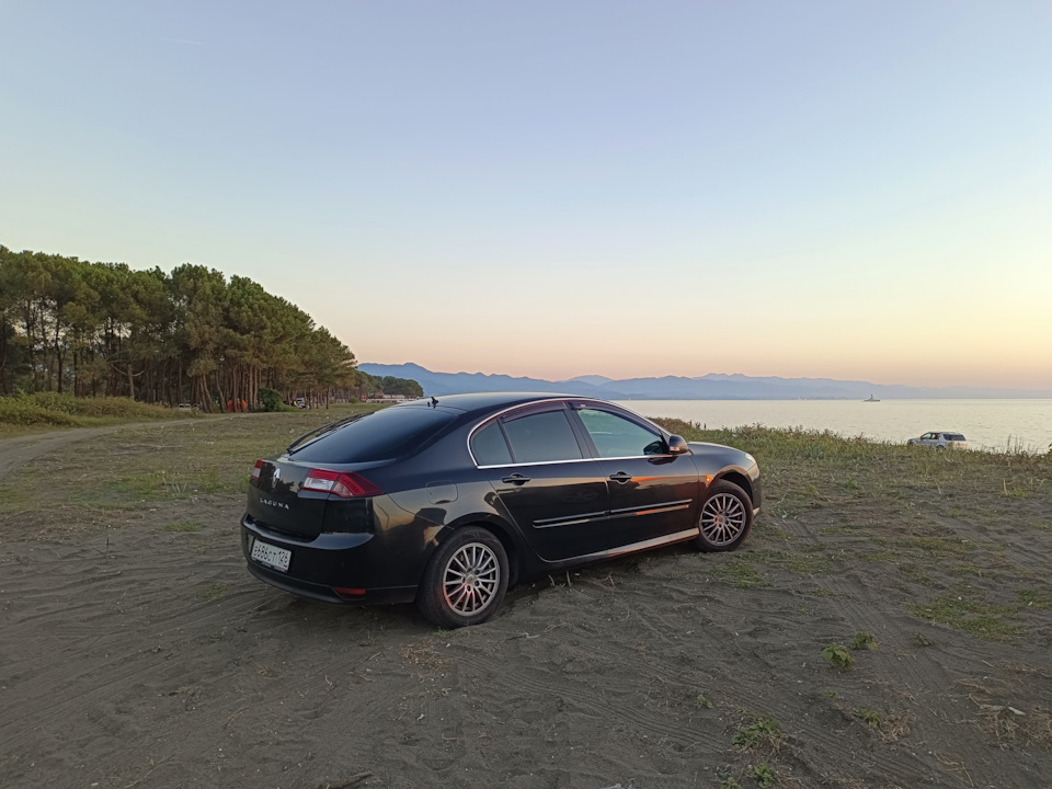 Фото в бортжурнале Renault Laguna III