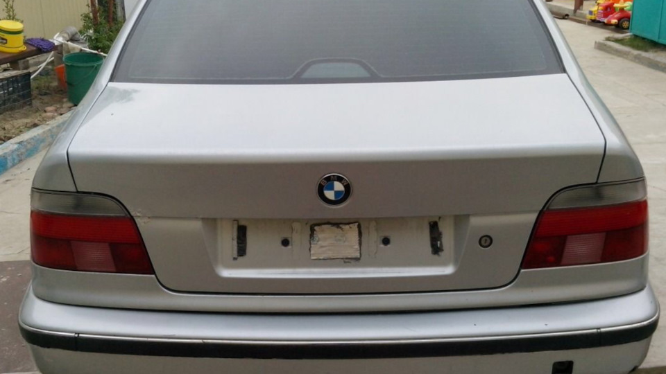 BMW 5 series Серебристый