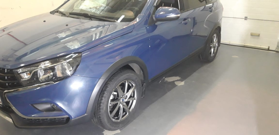 Фото в бортжурнале Lada Vesta SW Cross (1G)