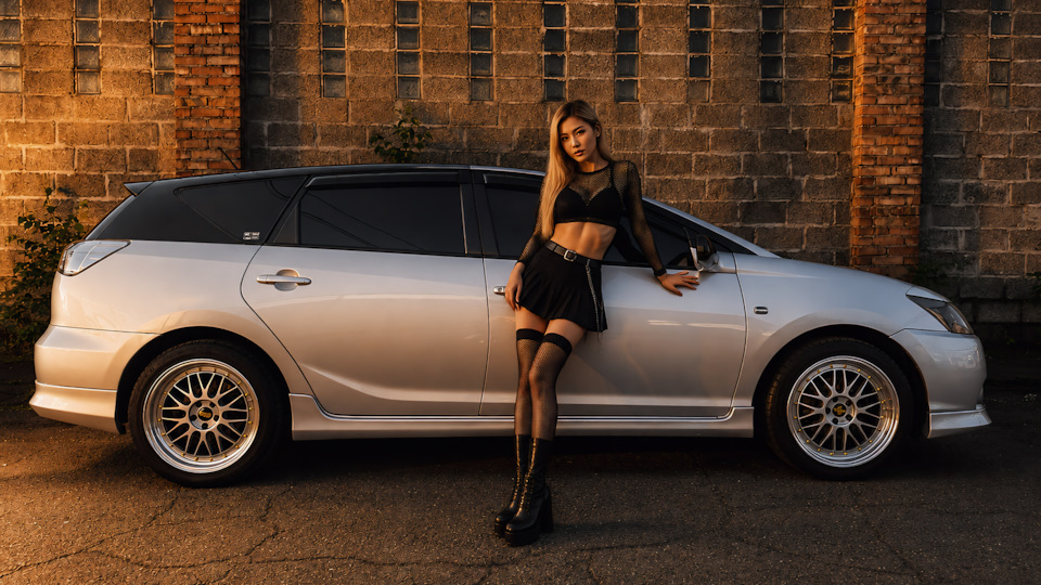 Toyota Caldina Shark Wagon