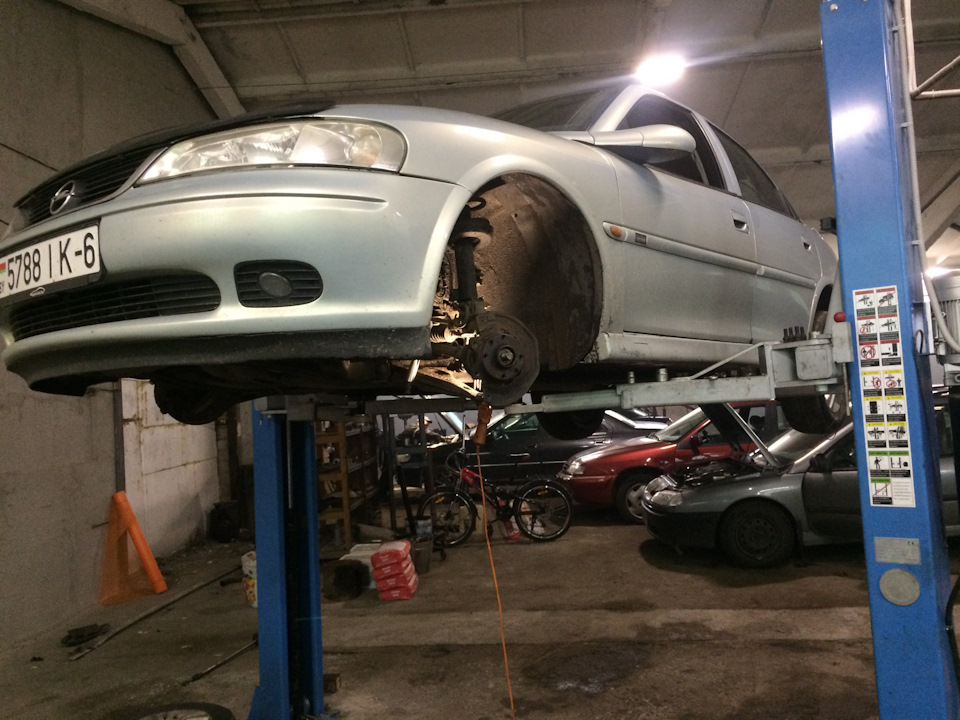 Фото в бортжурнале Opel Vectra B. Запчасти на фото: 3181K