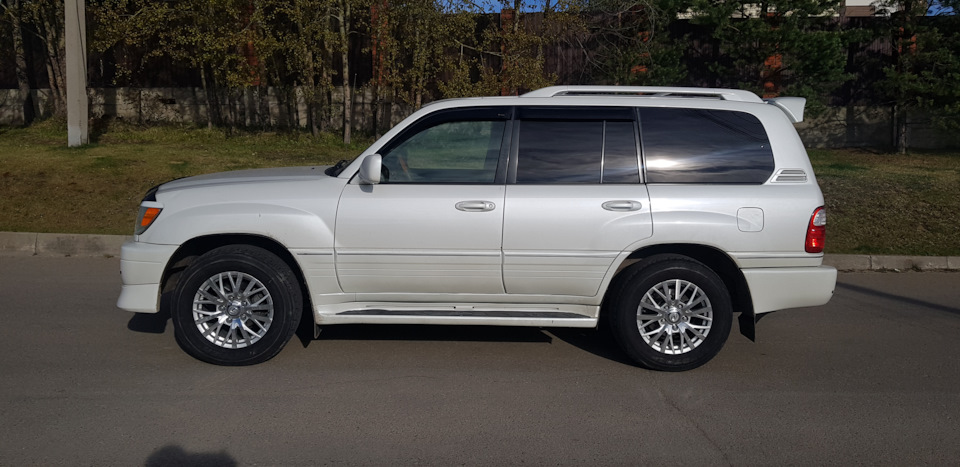 Фото в бортжурнале Lexus LX (UZJ100)