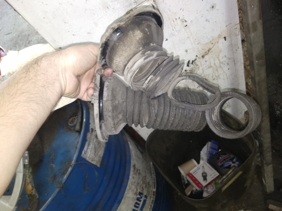 Фото в бортжурнале Toyota Corolla Axio (E140)