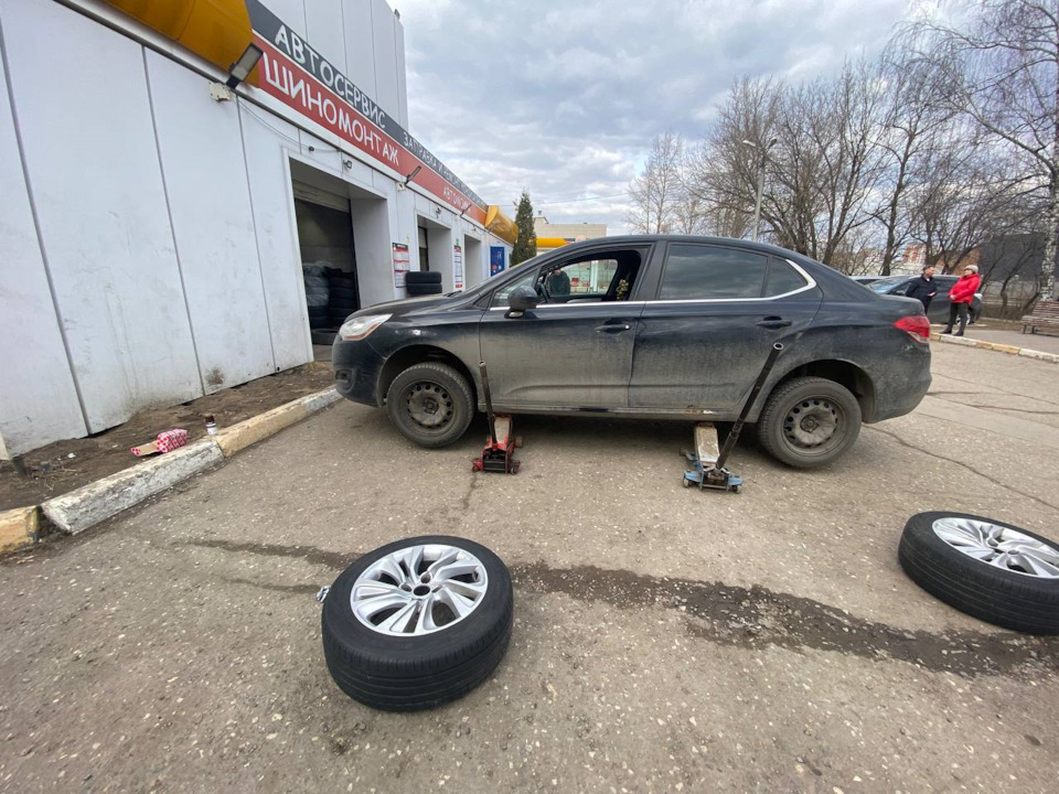 Фото в бортжурнале Citroen C4 L