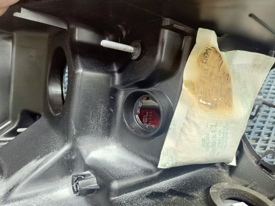 У меня оба пакетика лопнули — Honda Accord (7G)