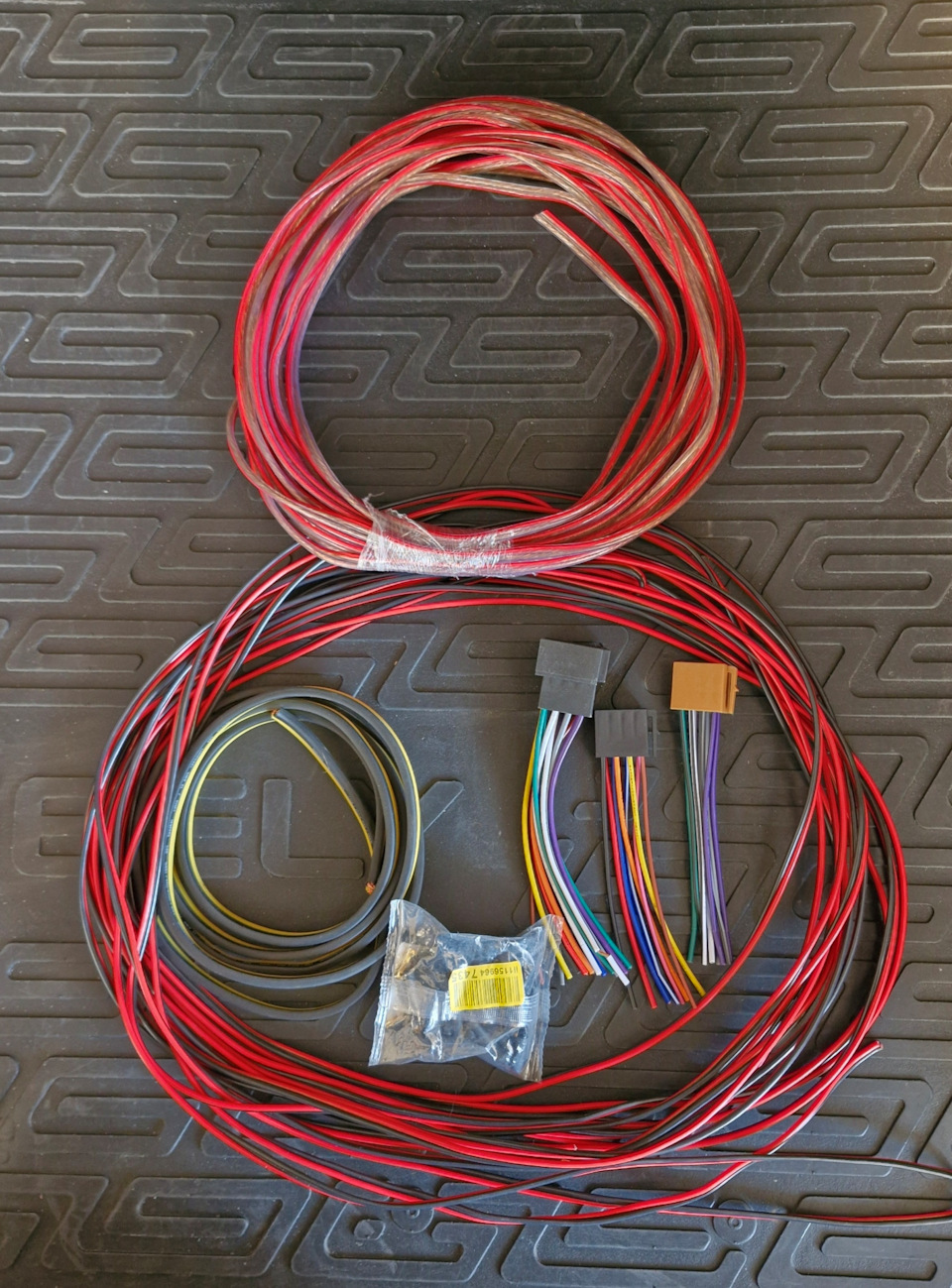 hidamaページ Установка Hellion HAM 8.100DSP в Belgee X50 / Geely Coolray