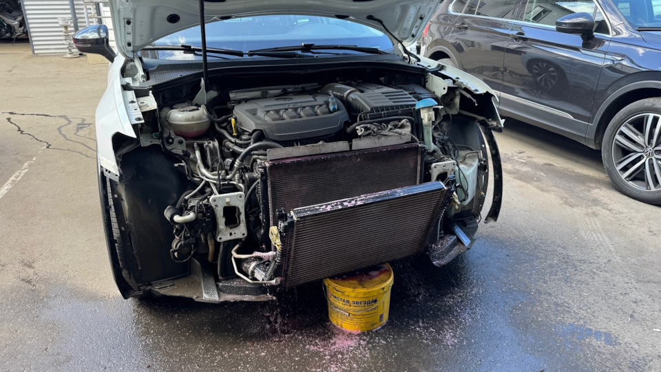 Фото в бортжурнале Volkswagen Tiguan (2G)