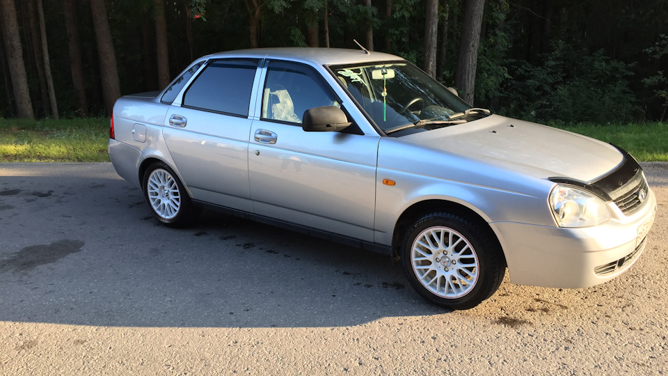 Lada Приора Седан