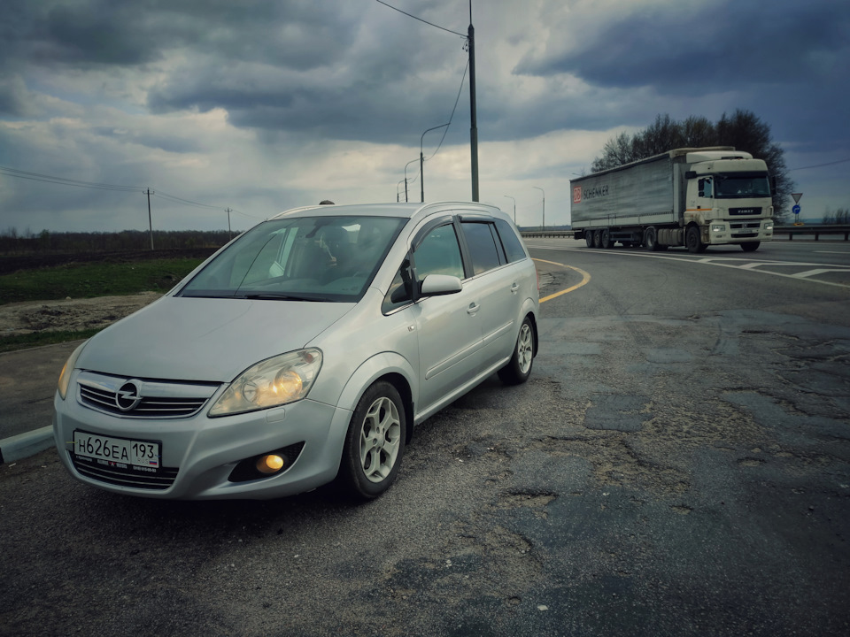 Фото в бортжурнале Opel Zafira B