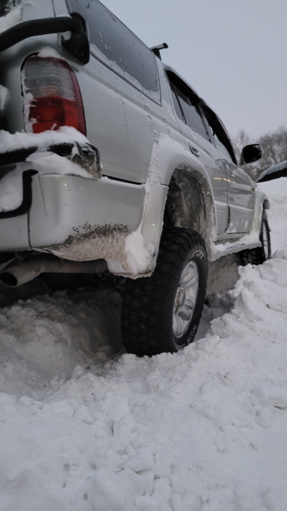 Фото в бортжурнале Toyota Hilux Surf (3G)