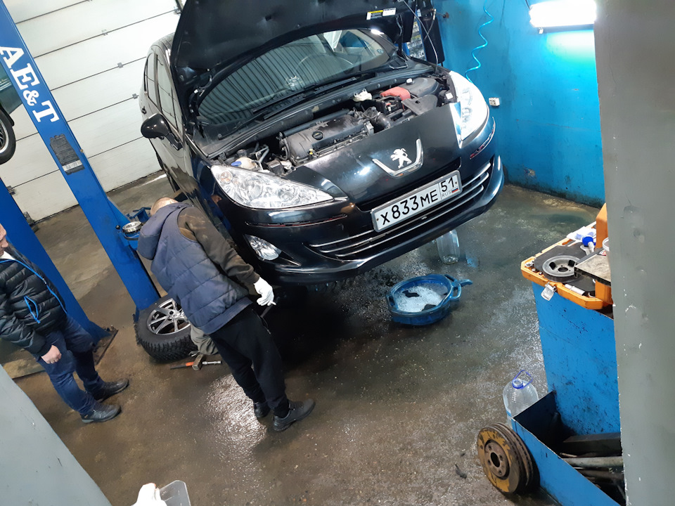 Фото в бортжурнале Peugeot 408 (1G)
