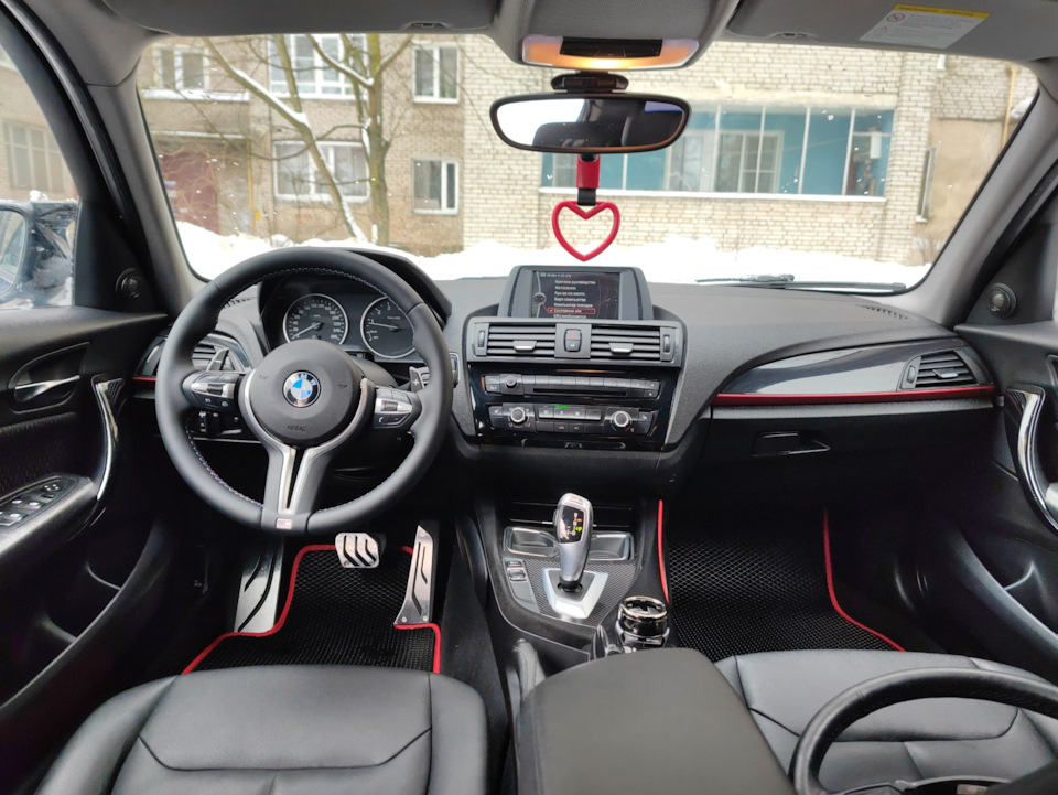 Photo from the logbook BMW 1 series (F20)