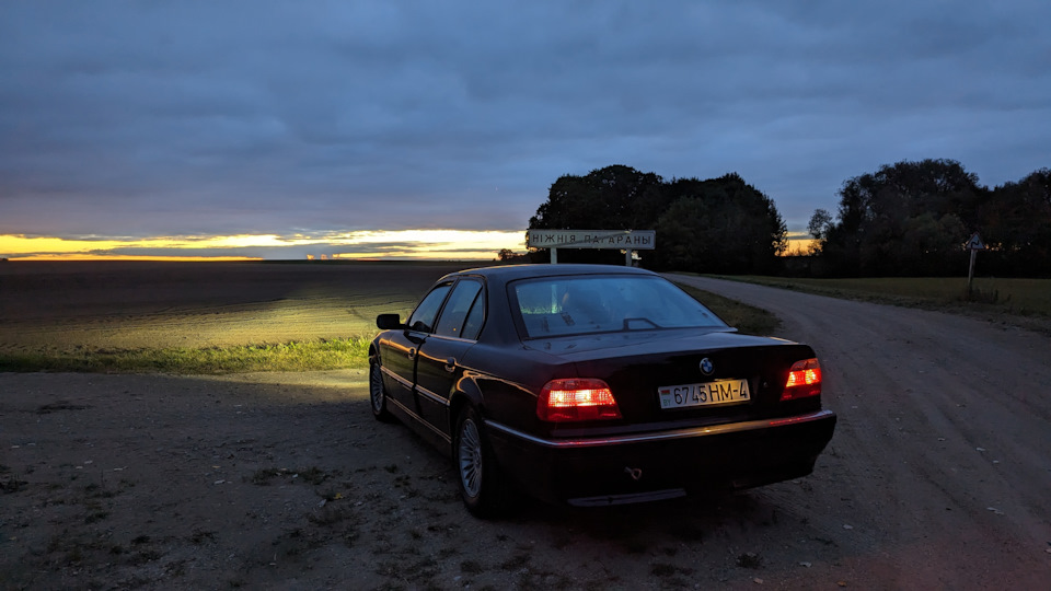 BMW 7 series Черный прах