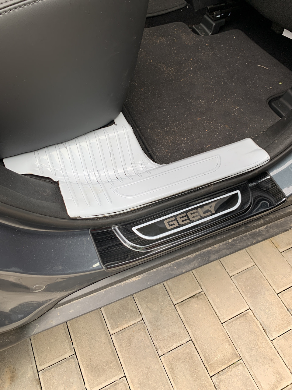 Фото в бортжурнале Geely Atlas (1G)