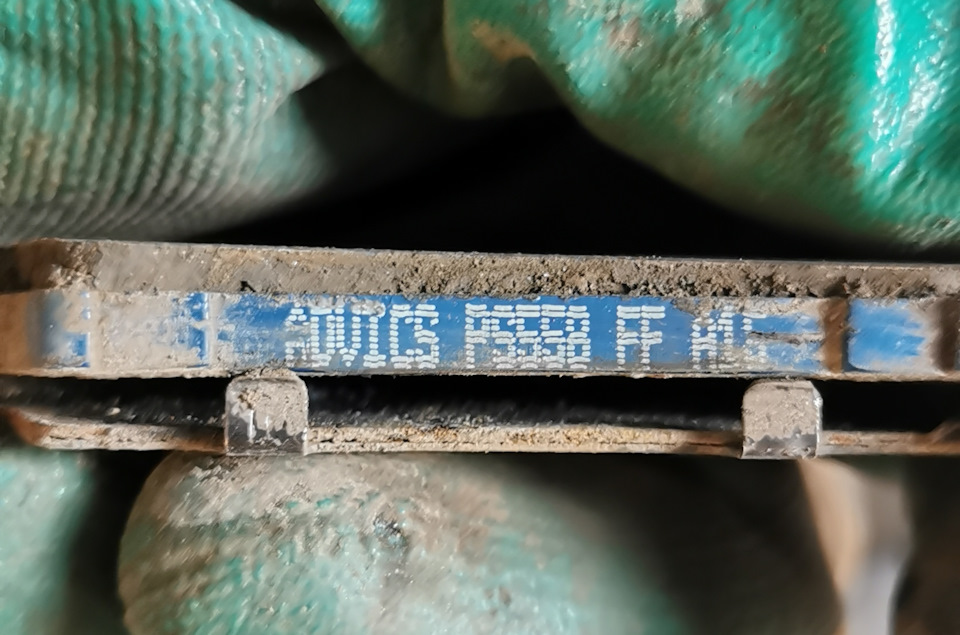 Заводские. — Toyota RAV4 (IV)