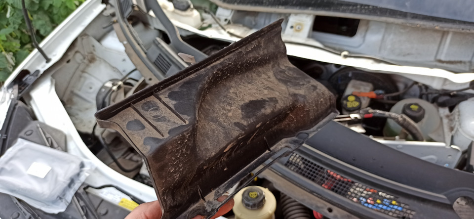 Фото в бортжурнале Nissan Almera V (G11/15)