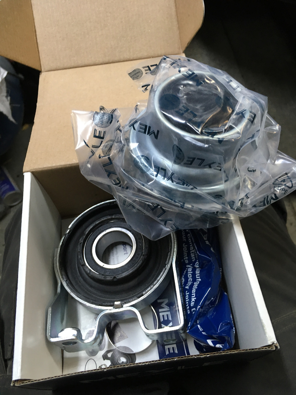 Фото в бортжурнале Volkswagen Touareg (1G)