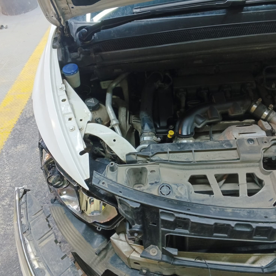 Фото в бортжурнале Citroen Grand C4 Picasso (2G)