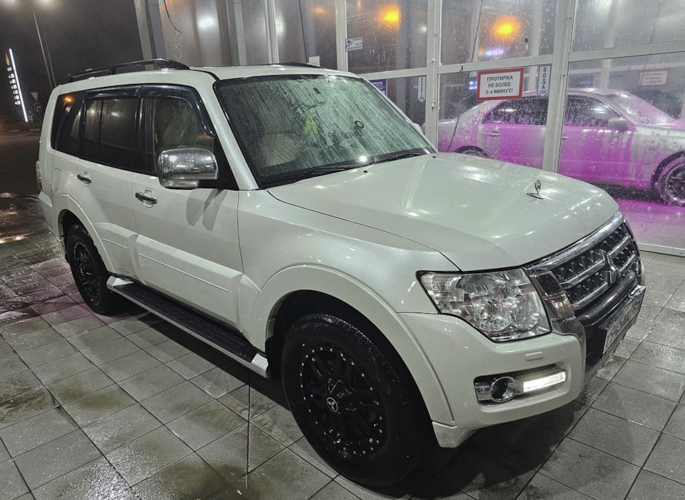 Фото в бортжурнале Mitsubishi Pajero (4G)