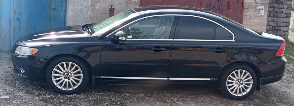 Лето — Volvo S80 (2G)