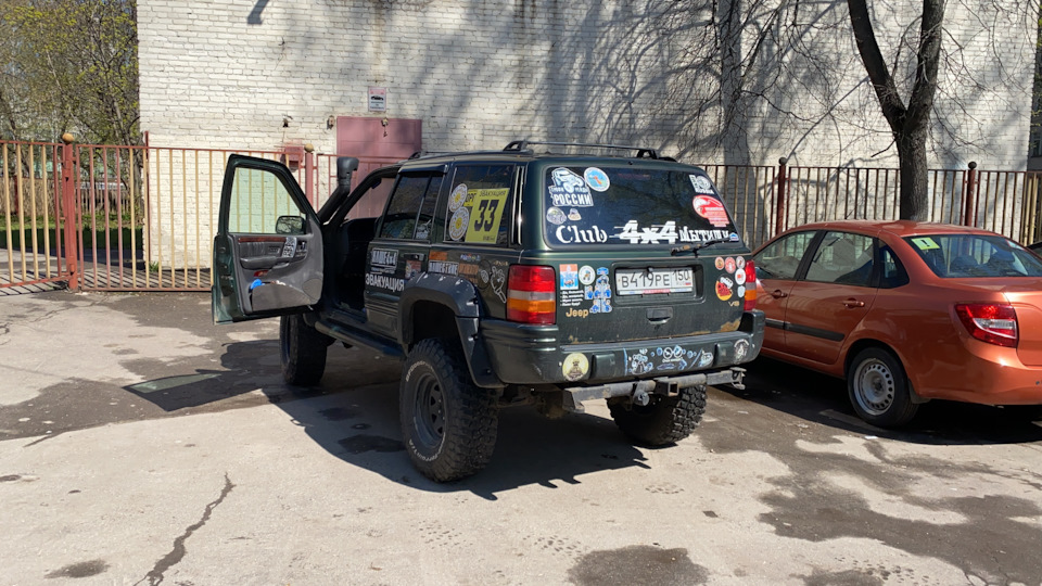 Вот так мы расположились для ремонта. — Jeep Grand Cherokee (ZJ)