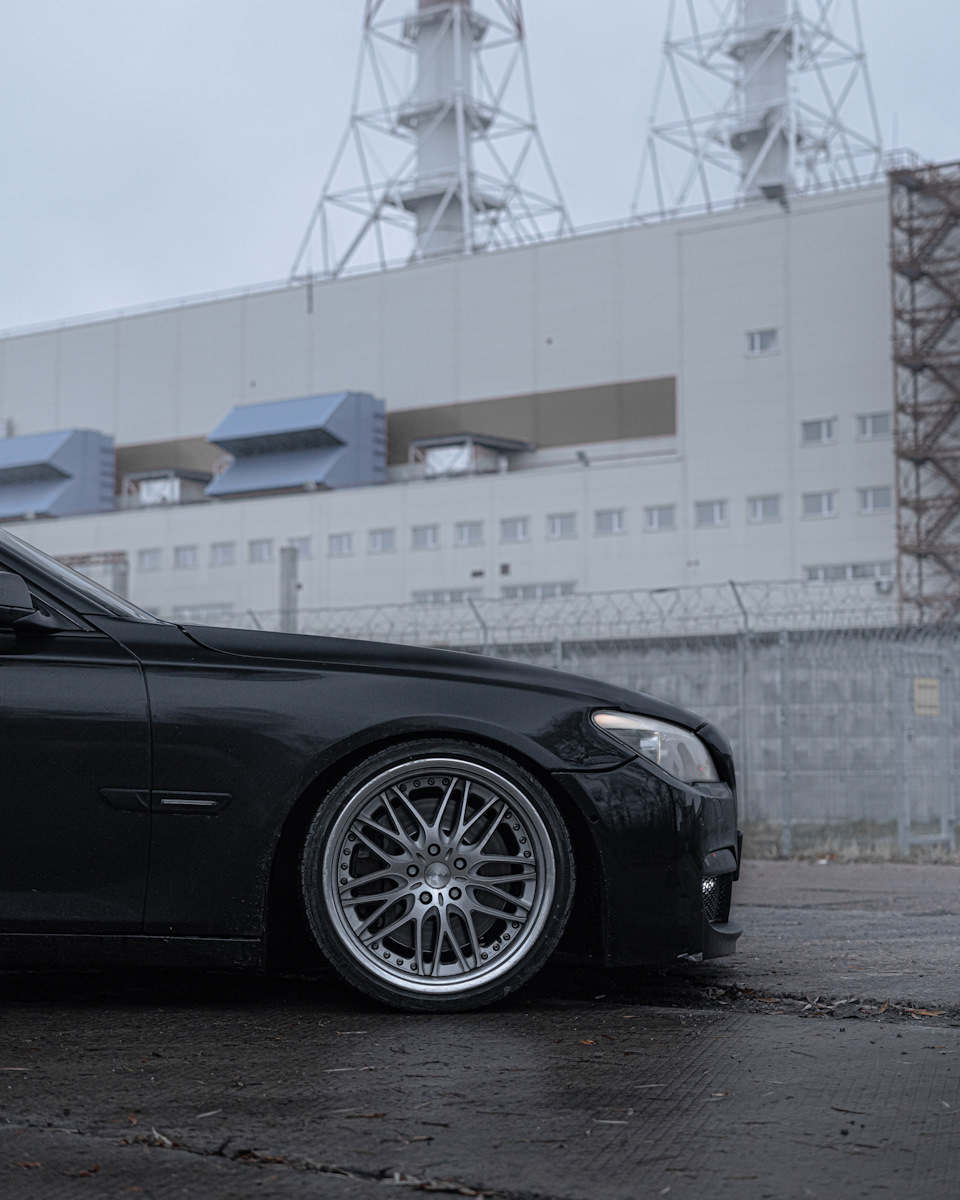 Фото в бортжурнале BMW 7 series (F01/02)
