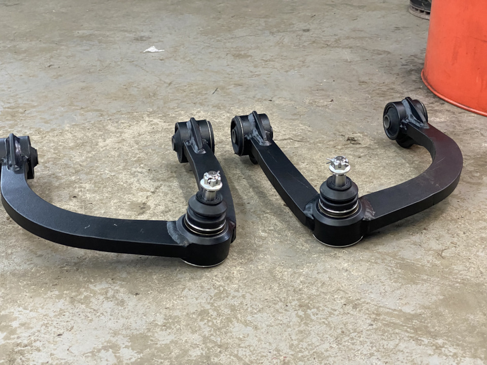Фото в бортжурнале Toyota Land Cruiser 200
