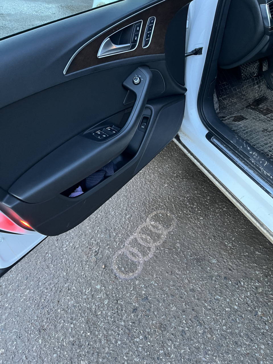 Даже в вечернее время видно — Audi A6 (C7)