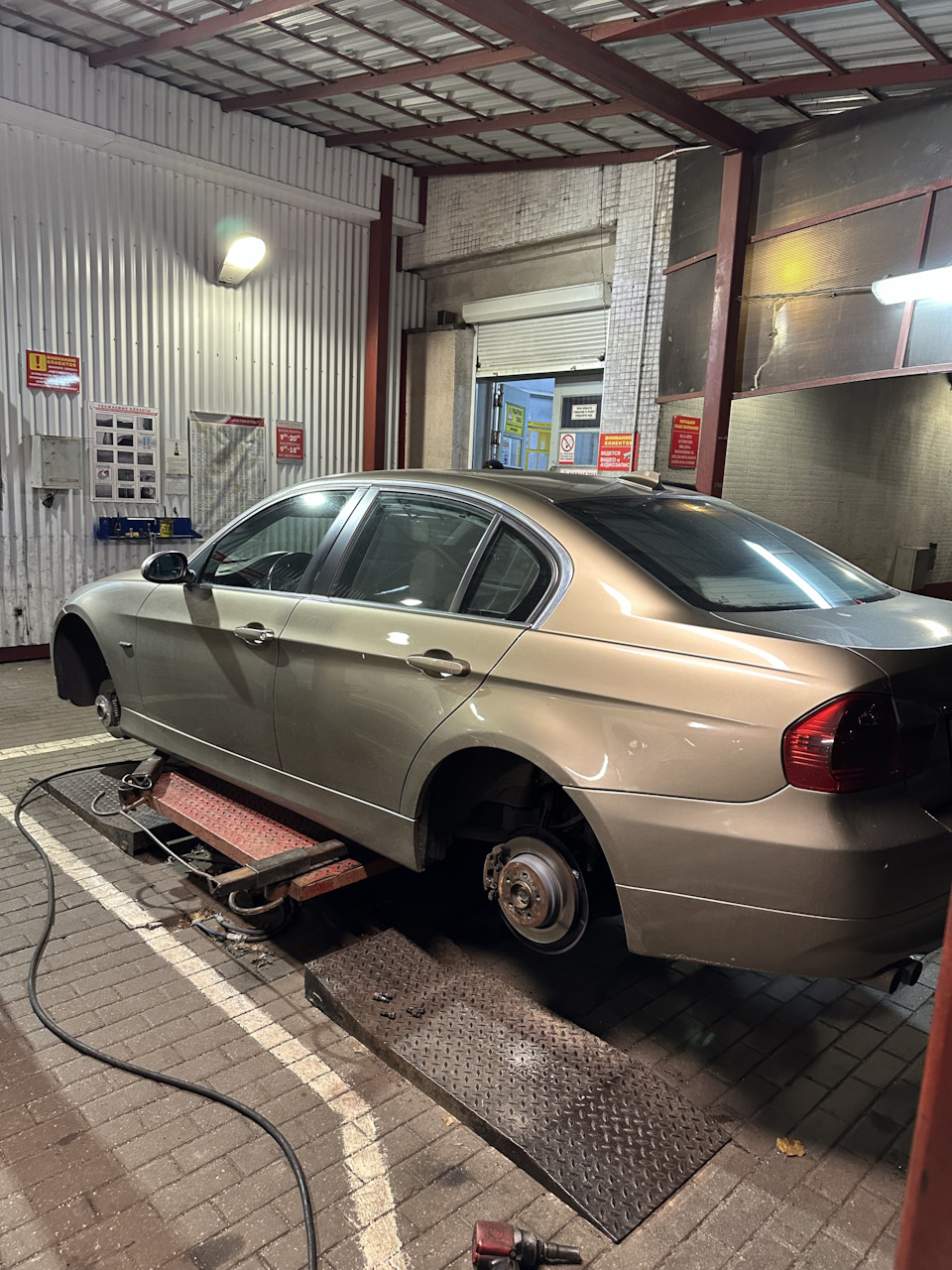 В процессе! — BMW 3 series (E90)