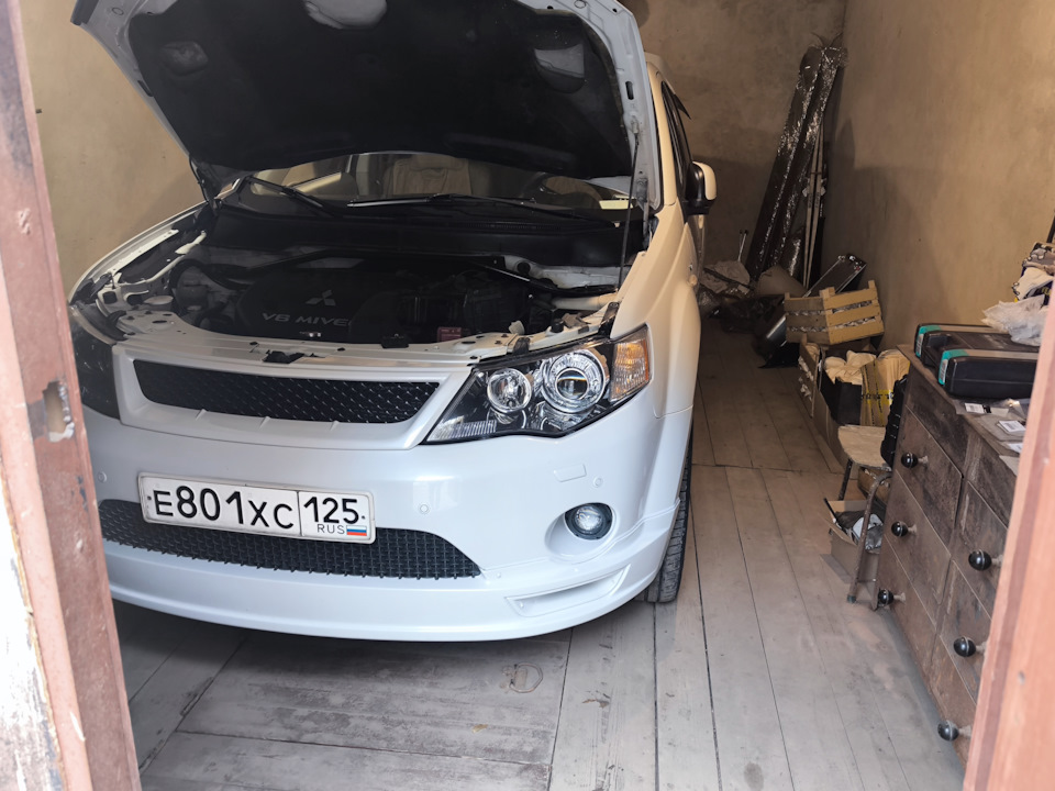 Фото в бортжурнале Mitsubishi Outlander XL
