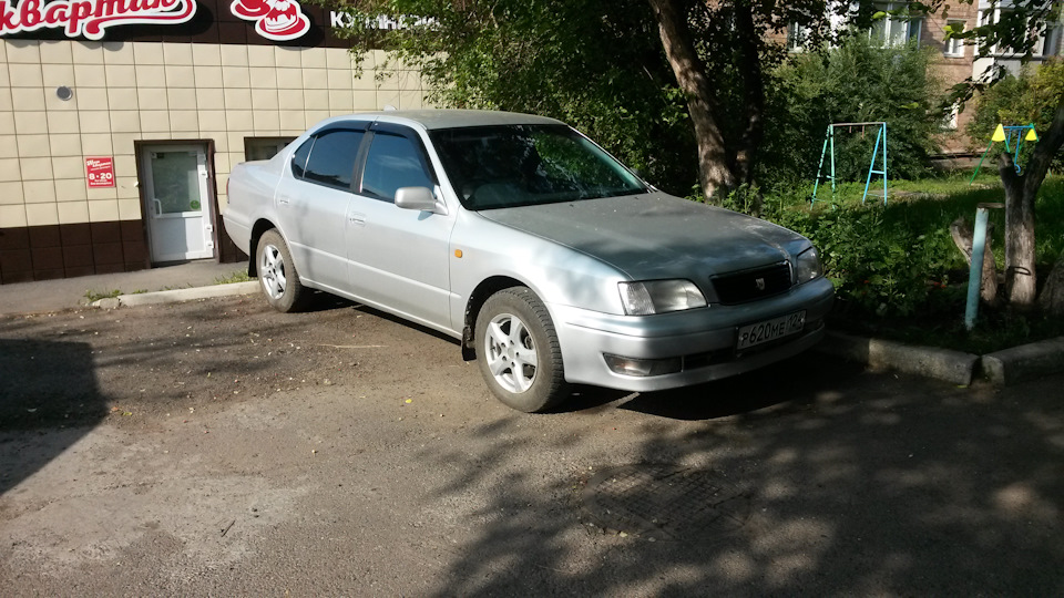 14 колеса, машина едет на них быстрее и легче чем на 17:))) — Toyota Camry (V40)