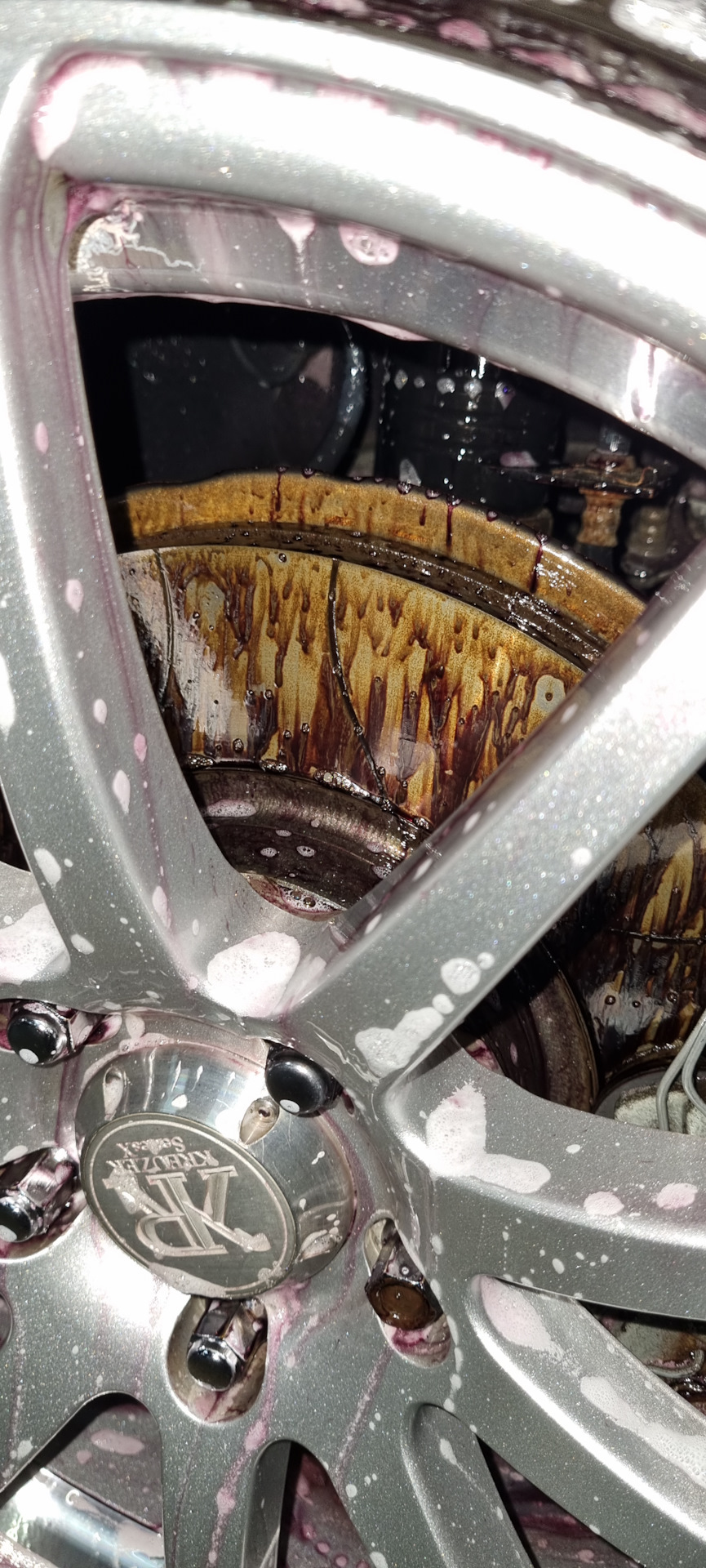 переднее колесо — Mazda 3 (1G) BK