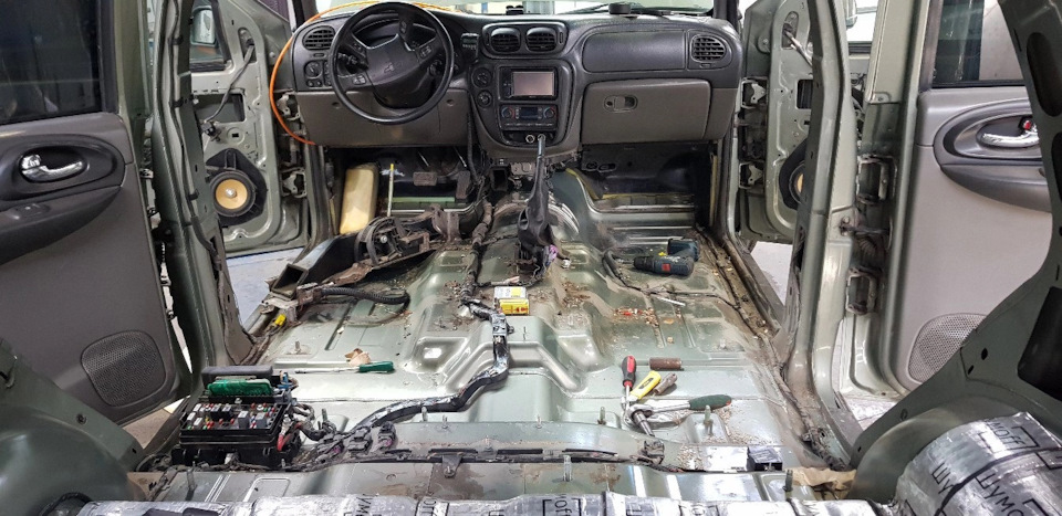 Фото в бортжурнале Chevrolet TrailBlazer (1G)