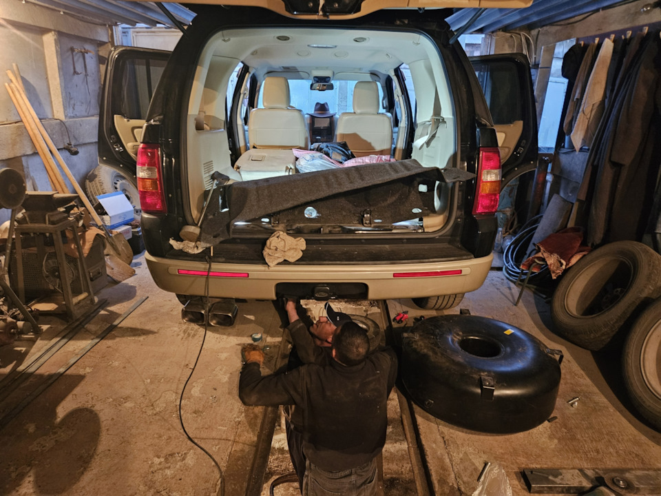 Фото в бортжурнале Ford Explorer (4G)