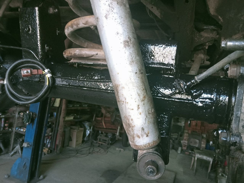 Фото в бортжурнале Nissan Patrol GR I (Y60)