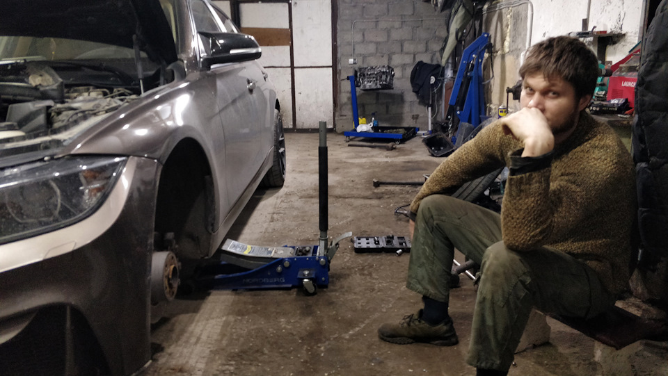 Photo from the logbook BMW 3 series (F30)