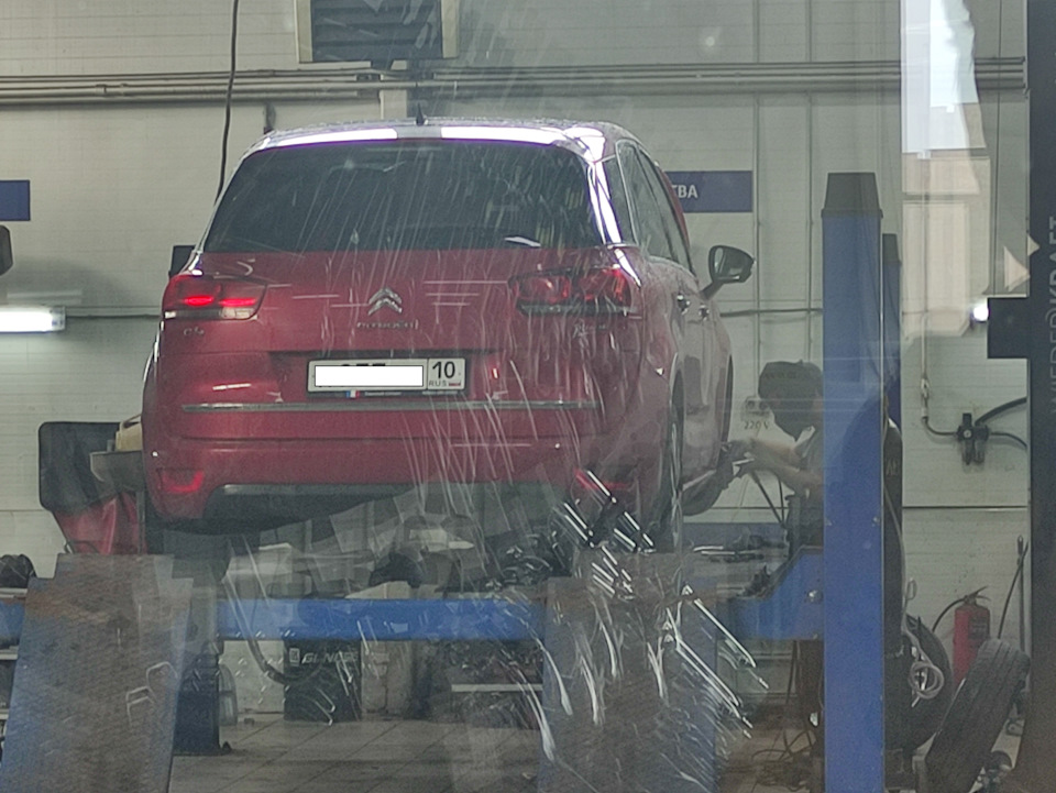 Фото в бортжурнале Citroen C4 Picasso (2G)