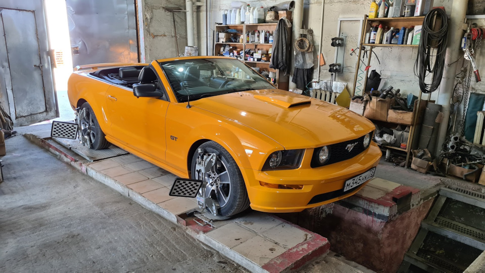 Фото в бортжурнале Ford Mustang (5G)