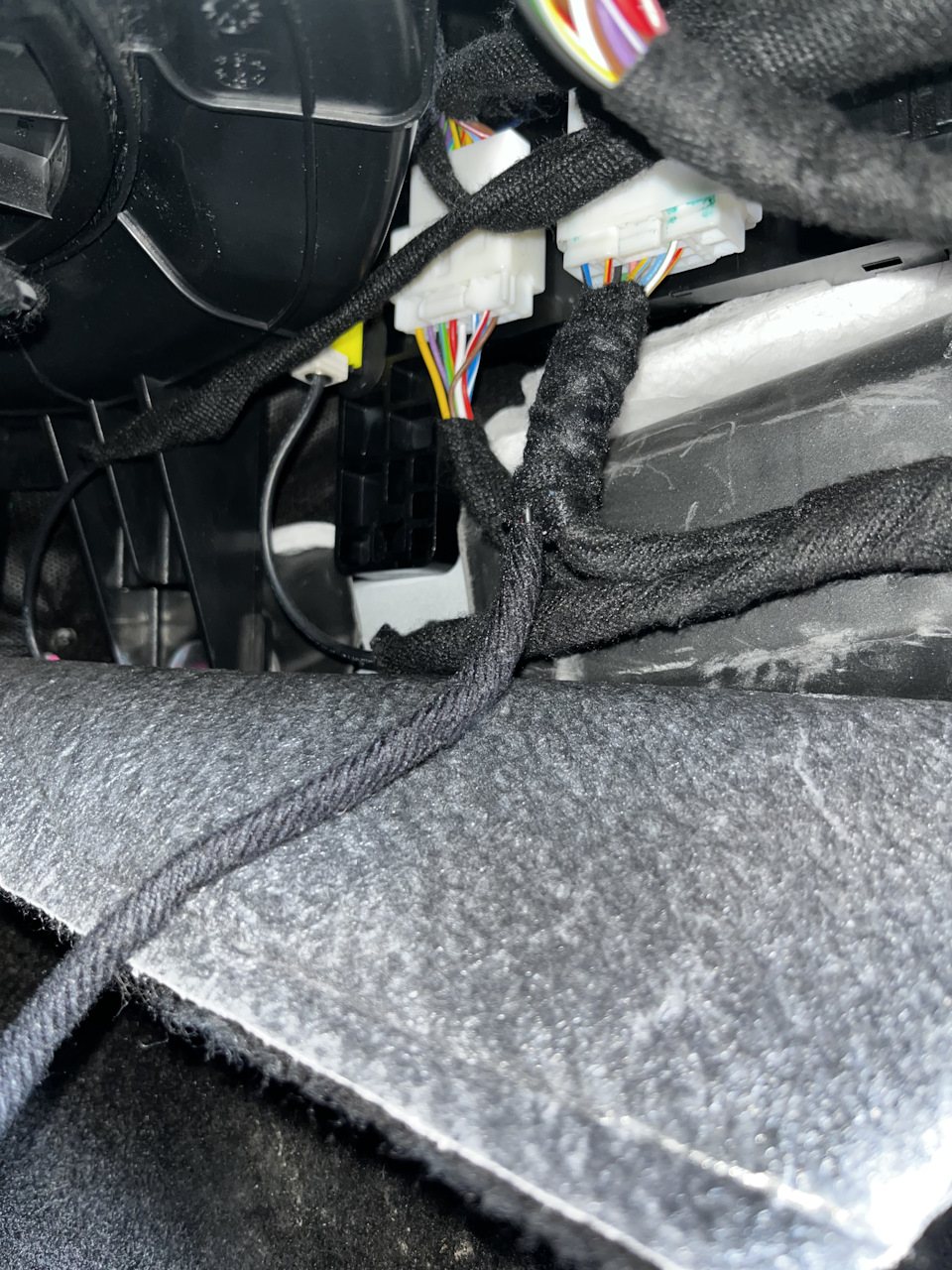 Все готово!подключено, разъем на месте! — Chery Tiggo 8 Pro Max