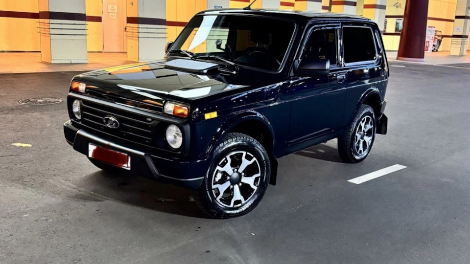 Lada 4x4 3D The green time machine