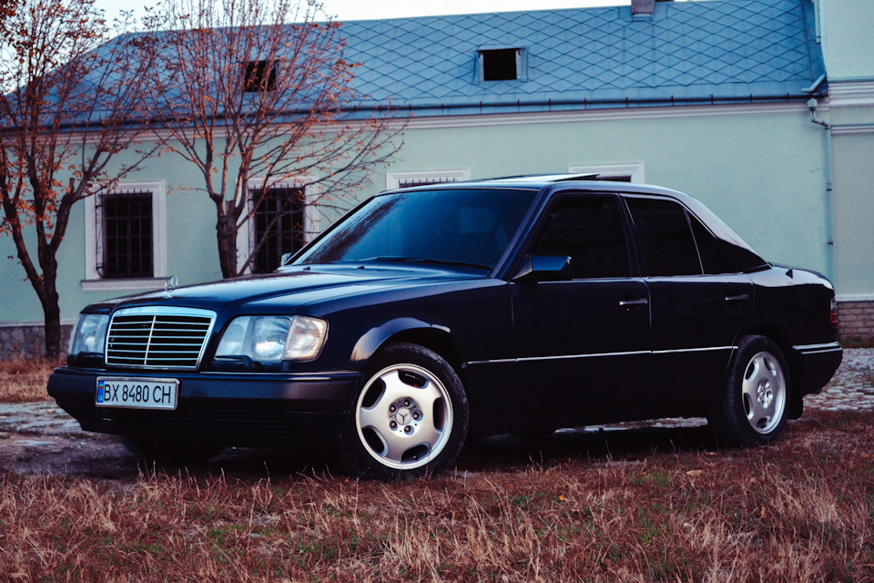 Фото в бортжурнале Mercedes-Benz E-Class (W124)